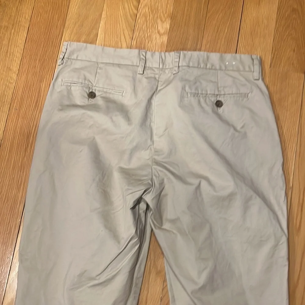J.crew flex Bedford khakis pants size 34/32 .